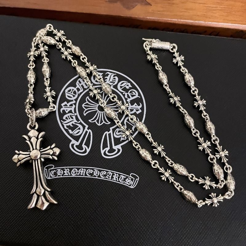 Ch**me He**ts necklaces